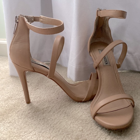 Heels - Picture 2 of 2